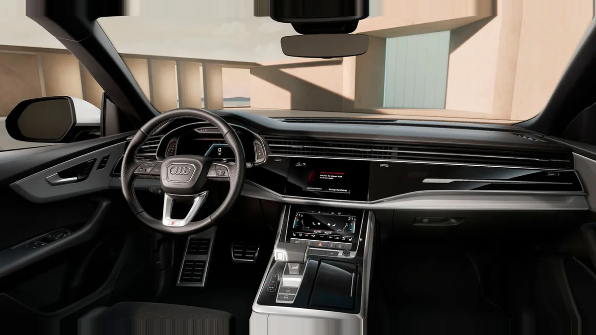 Audi Q8 SUV S line 45 TDI Quattro Tiptronic en renting barato — Delantera
