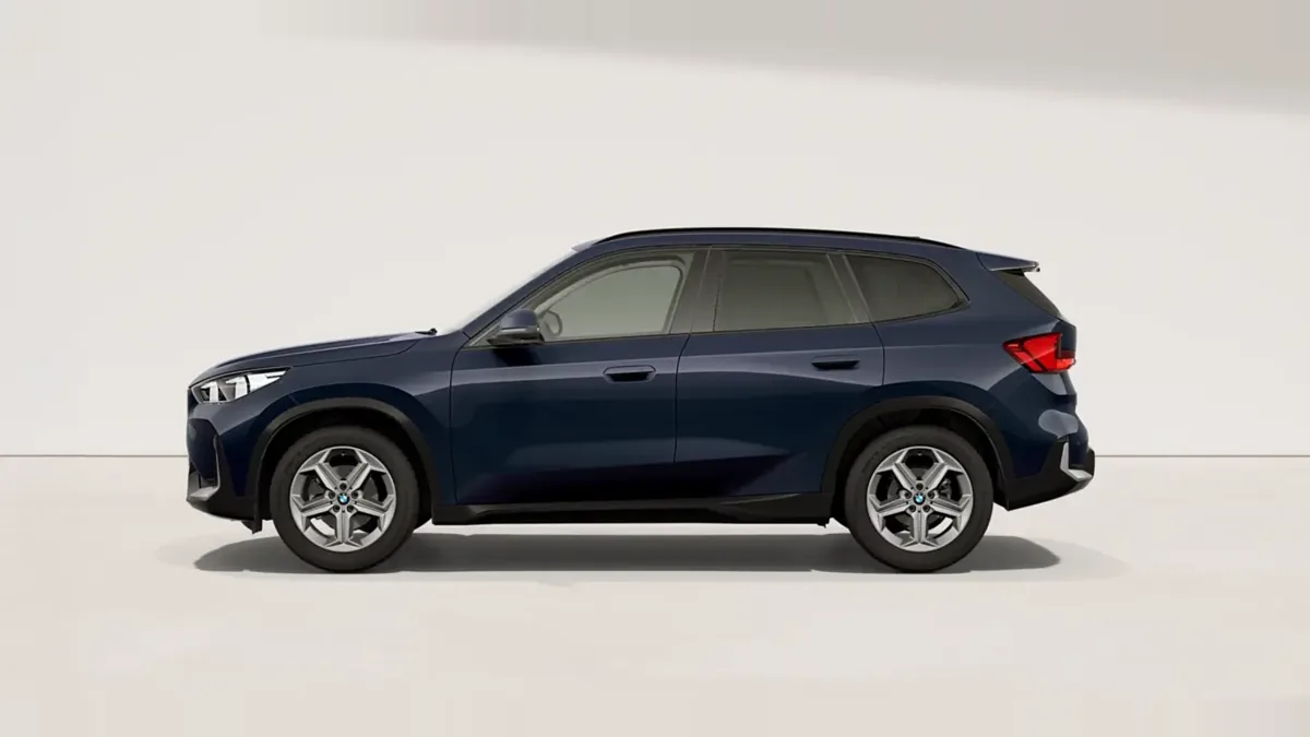 BMW X1 sDrive20d en renting barato — Lateral