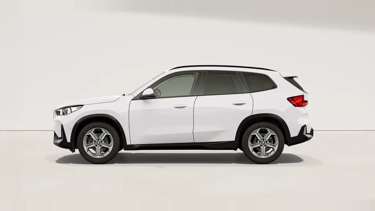 BMW X1 sDrive20d en renting barato — Trasera