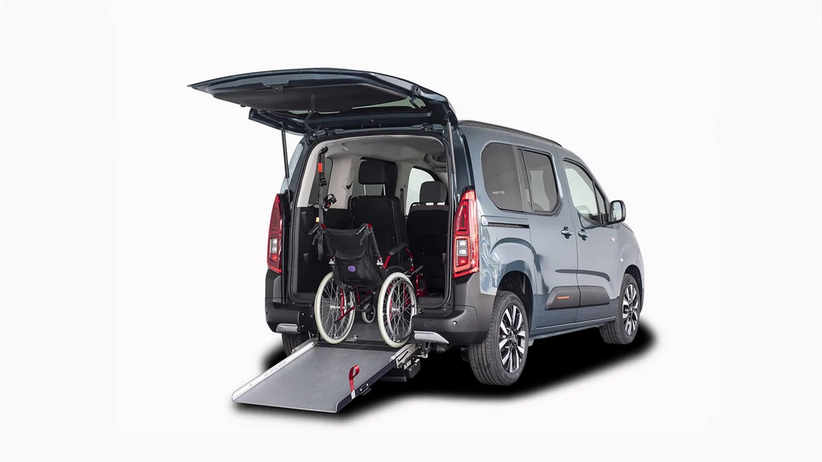 Citroën Berlingo Talla XL BlueHDi 100 YOU L2 N1 Adaptado en renting barato — Lateral