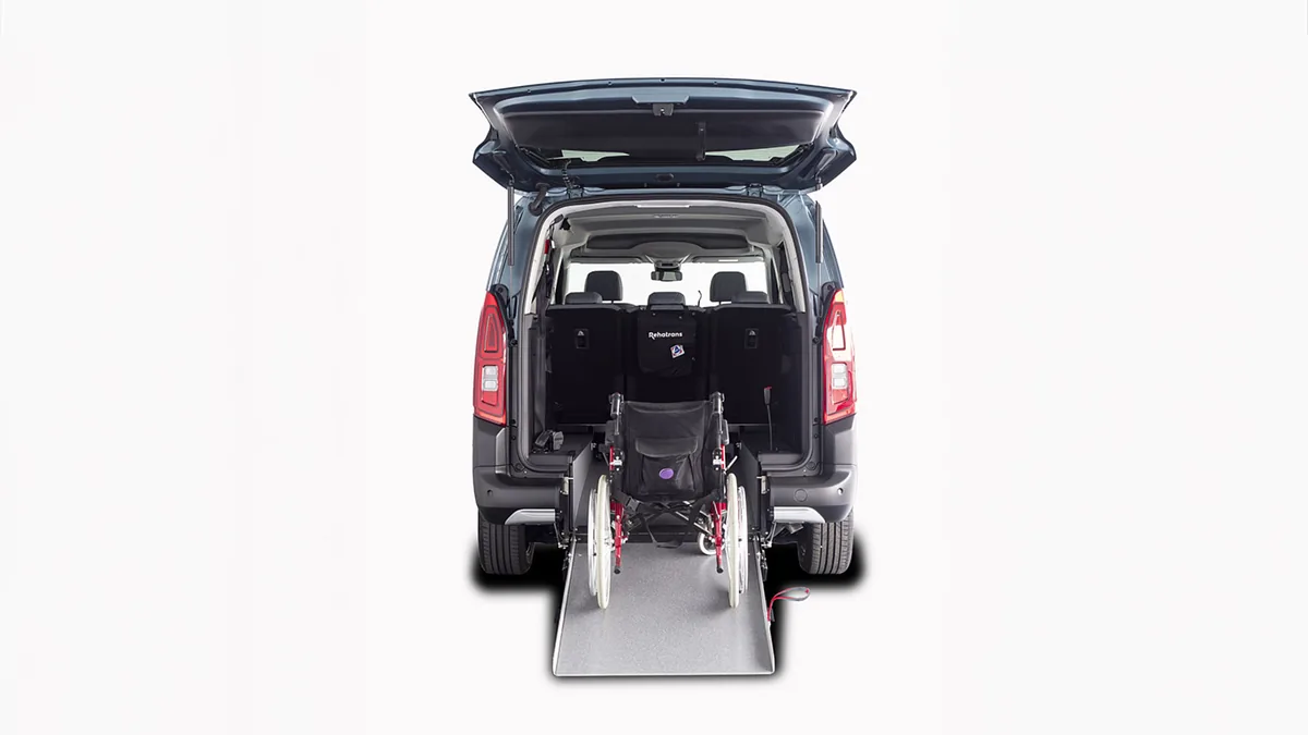 Citroën Berlingo Talla XL BlueHDi 100 YOU L2 N1 Adaptado en renting barato — Trasera