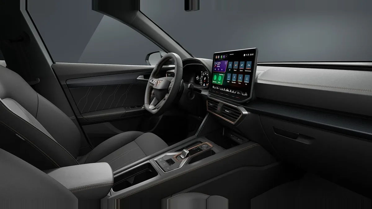 CUPRA Formentor eTSI 1.5 110kW (150CV) DSG 7vel. en renting barato — Interior