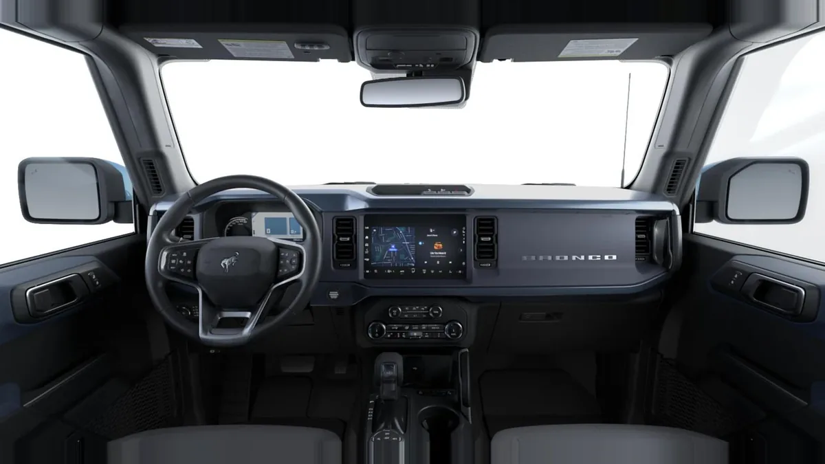 Ford Bronco Outer Banks 2.7 Ecoboost 335CV Automático 4x4 en renting barato — Delantera
