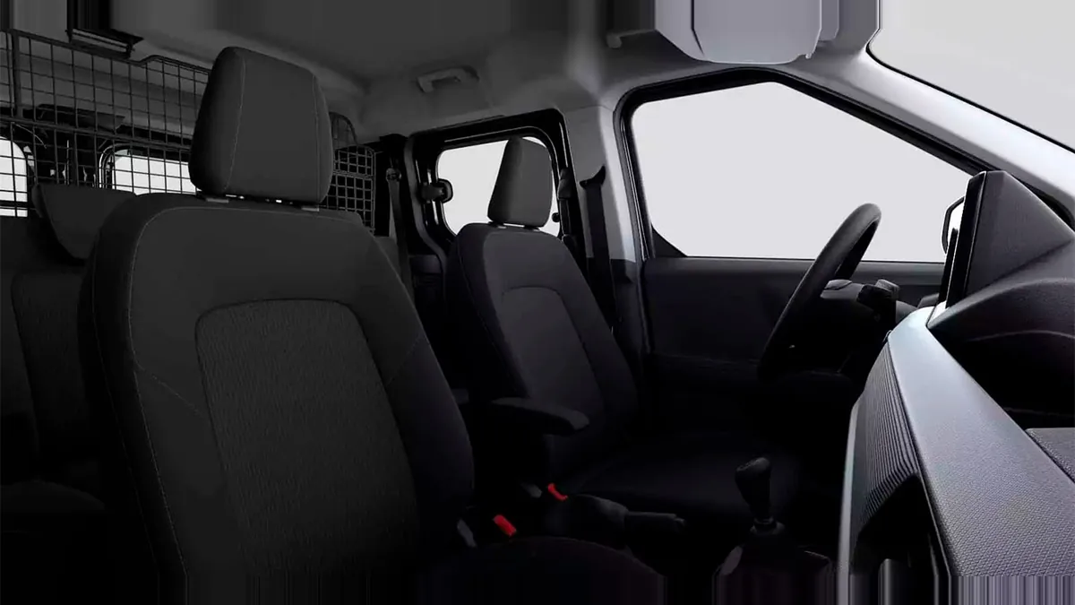 Ford Transit Courier Kombi 1.5 Ecoblue Trend II en renting barato — Interior