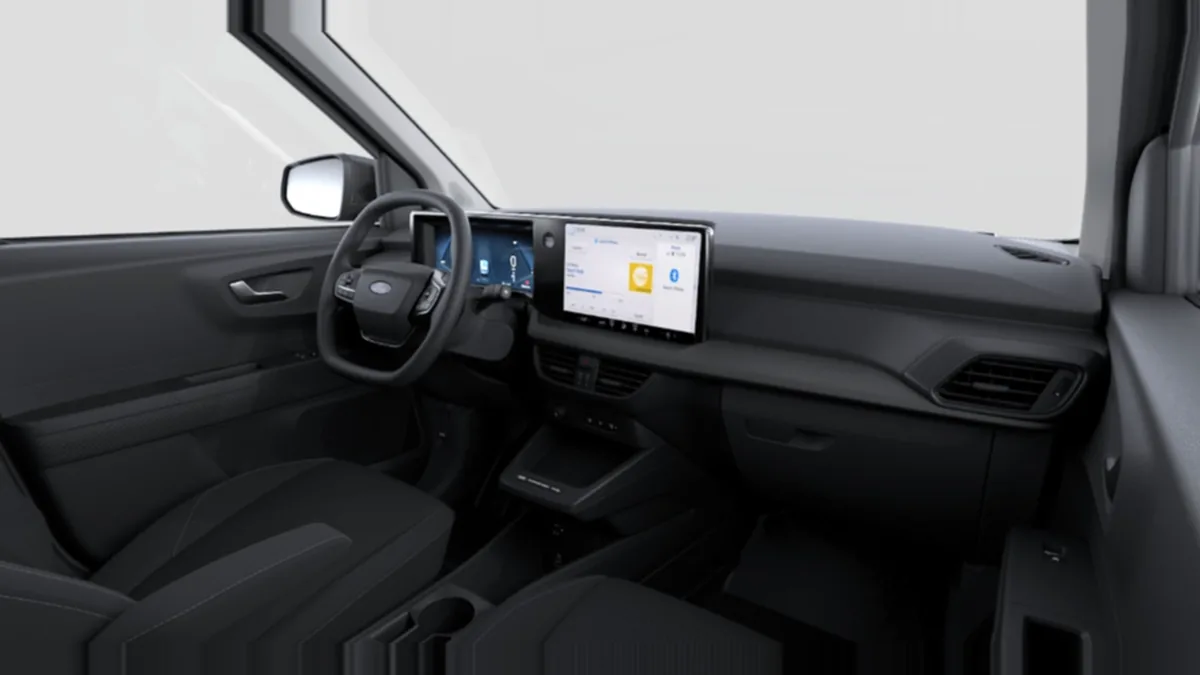 Ford Transit Courier Van Trend BEV 136cv Automática II en renting barato — Interior