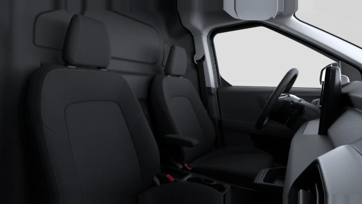 Ford Transit Courier Van Trend BEV 136cv Automática II en renting barato — vista 6