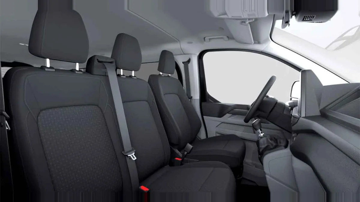 Ford Transit Custom Kombi 2.0 EcoBlue 150Cv 320 L1 Trend M1 II en renting barato — Delantera