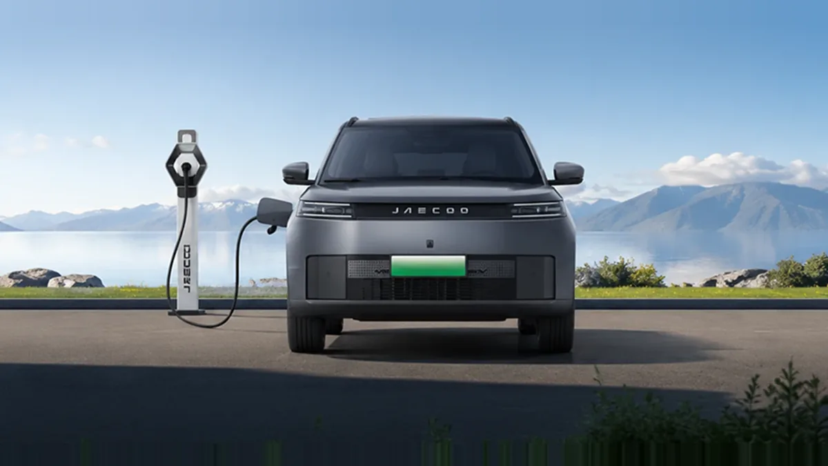 Jaecoo 5 EV Pure 155kW (211CV) 61kWh en renting barato — Trasera