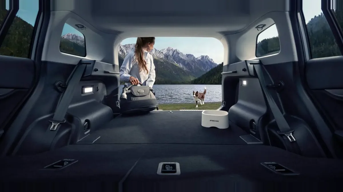 Jaecoo 5 EV Pure 155kW (211CV) 61kWh en renting barato — Interior