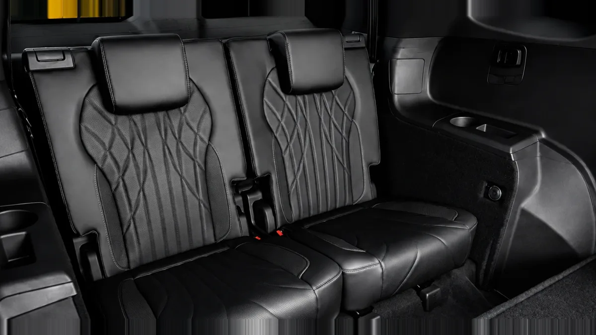 Jaecoo 8 PHEV Exclusive 1.5 TGDI 3DHT AWD 7p. en renting barato — Interior