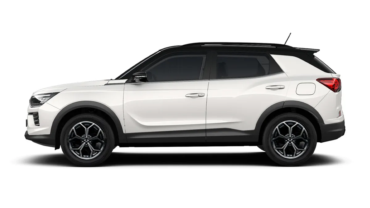 KGM Korando G15 Urban Plus 4x2 en renting barato — Lateral
