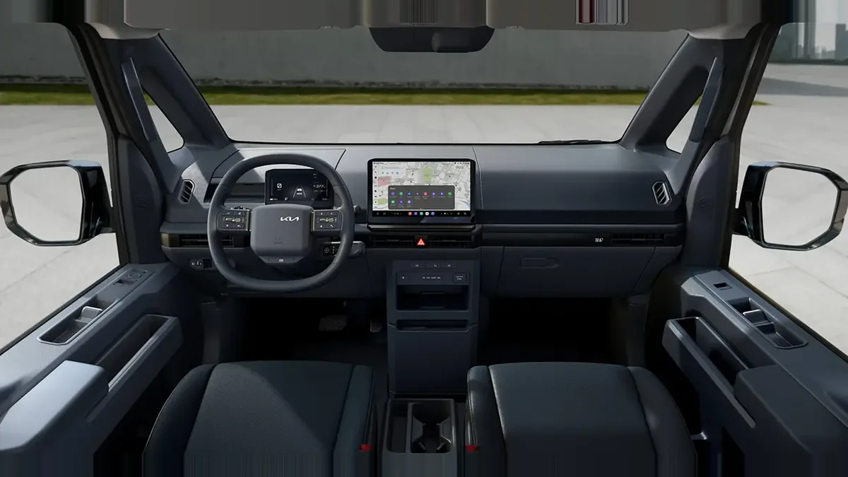 Kia PV5 Cargo L2H1 LR Essential en renting barato — Delantera