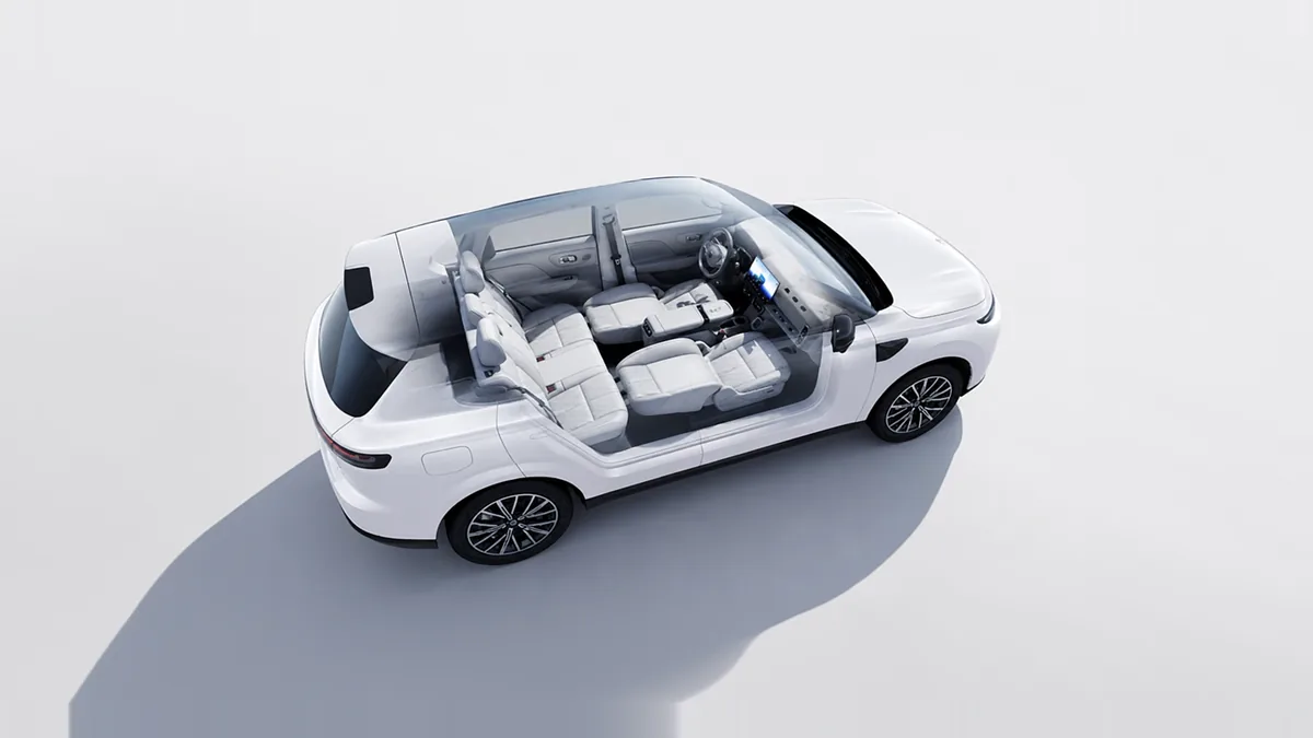Leapmotor B10 REEV 18.8 kWh Life AT en renting barato — Trasera