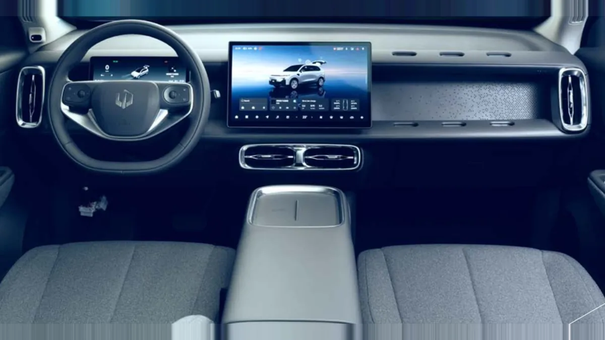 Leapmotor B10 REEV 18.8 kWh Life AT en renting barato — Interior