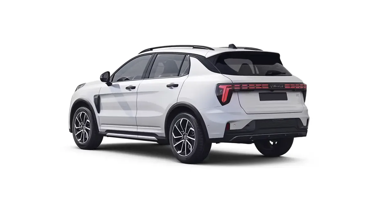 Lynk & Co 01 1.5 PHEV Core en renting barato — Trasera