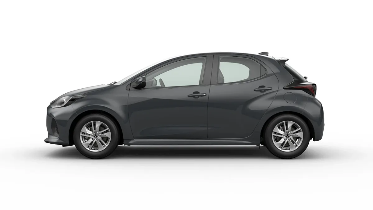 Mazda 2 Hybrid 1.5 85kW 116CV CVT Centre-Line GRY en renting barato — Lateral