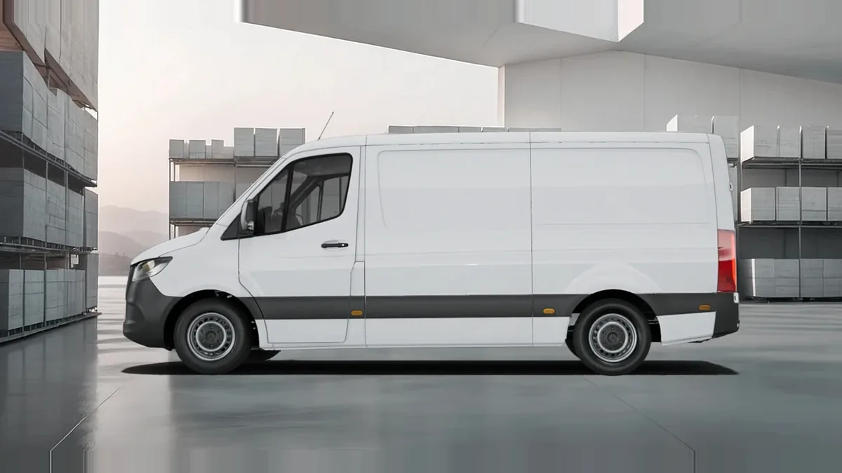 Mercedes-Benz Sprinter 315 CDI Medio Pro en renting barato — Lateral