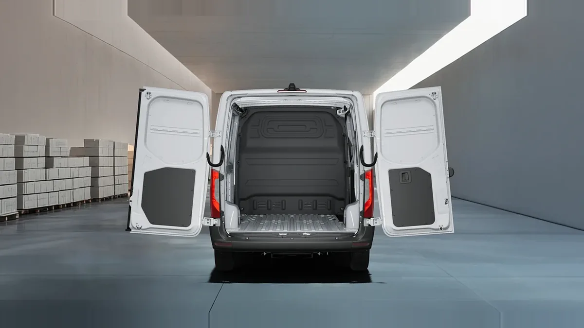 Mercedes-Benz Sprinter 315 CDI Medio Pro en renting barato — vista 6