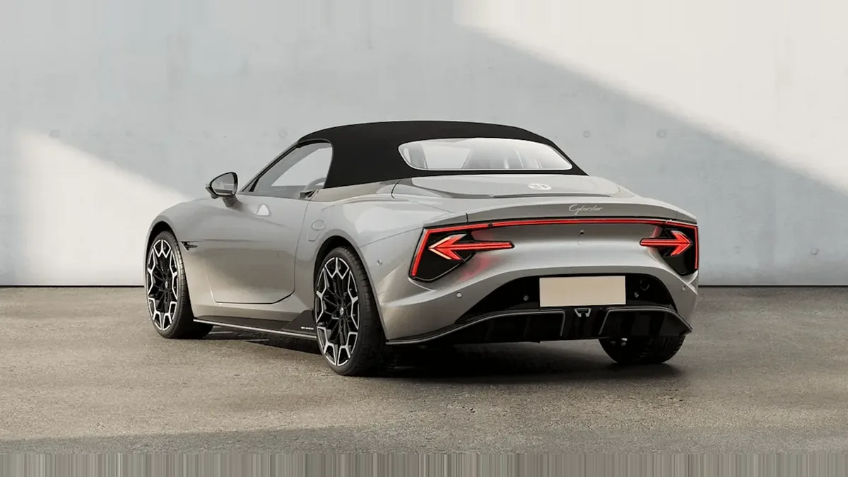 MG Cyberster Trophy Single Motor en renting barato — Lateral