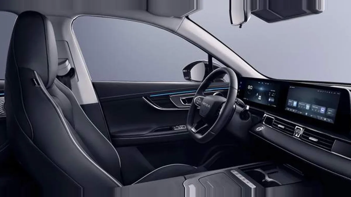 Omoda 5 EV 61kWh Pure 155kW en renting barato — Trasera
