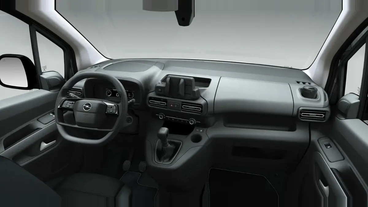 Opel Combo-e Cargo M 800kg en renting barato — Trasera