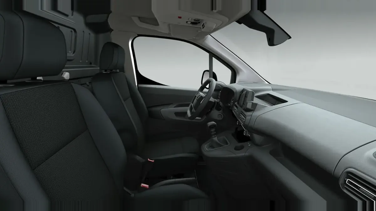 Opel Combo-e Cargo M 800kg en renting barato — Delantera