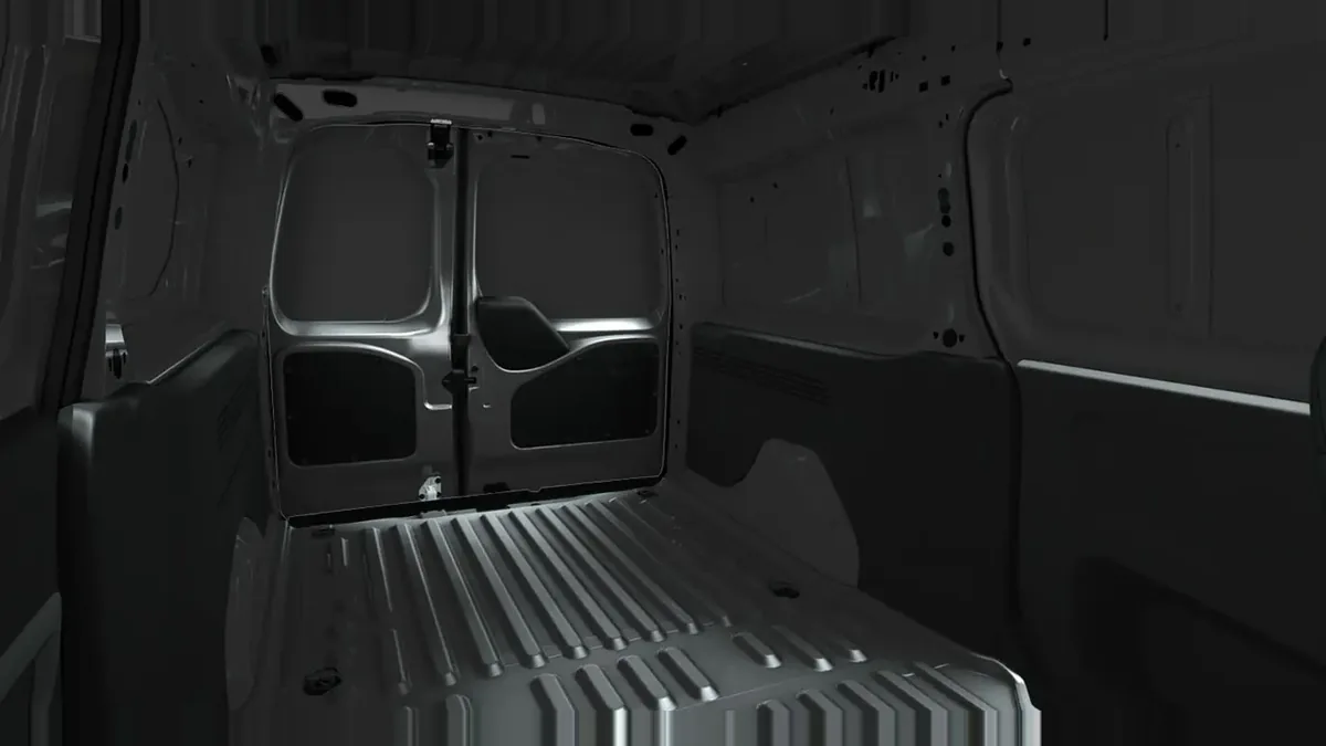 Opel Combo-e Cargo M 800kg en renting barato — Interior