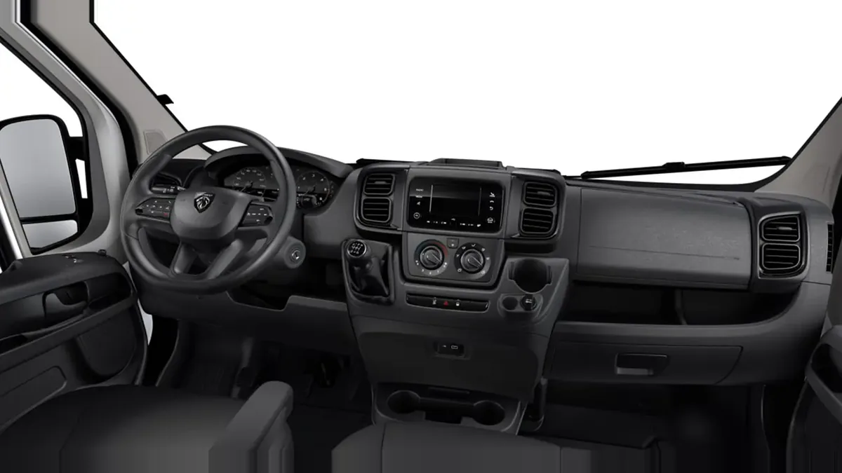 Peugeot Boxer 3.3 L2H2 BHDI 103kW en renting barato — Delantera