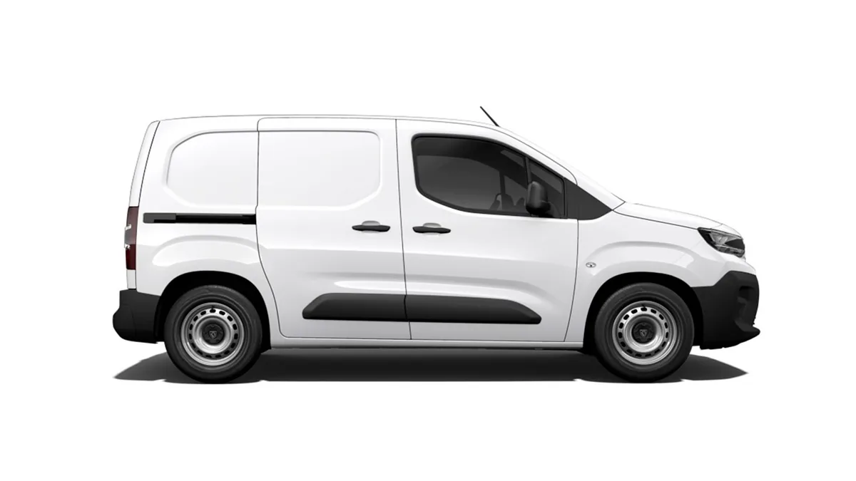 Peugeot Partner Furgón M Diésel 100CV Man en renting barato — vista 6