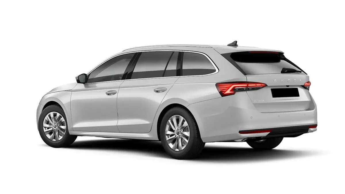 Škoda Octavia Combi Selection 2.0 TDI 150CV DSG 7vel en renting barato — Trasera