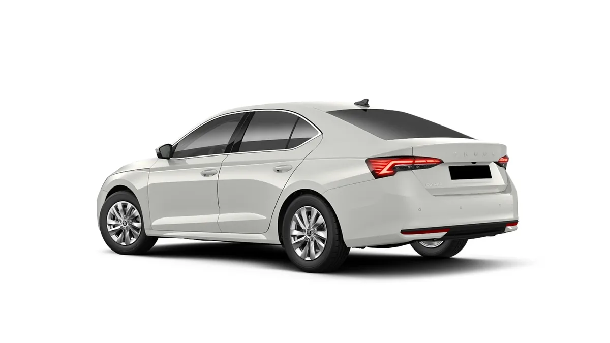 Škoda Octavia Limo Selection 2.0 TDI 150CV DSG 7vel en renting barato — Trasera