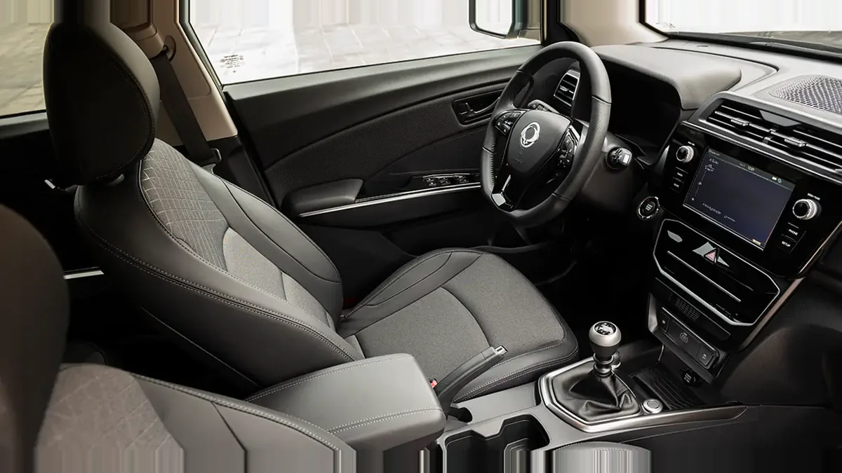 KGM Tívoli G15 Urban Plus 4x2 en renting barato — vista 9