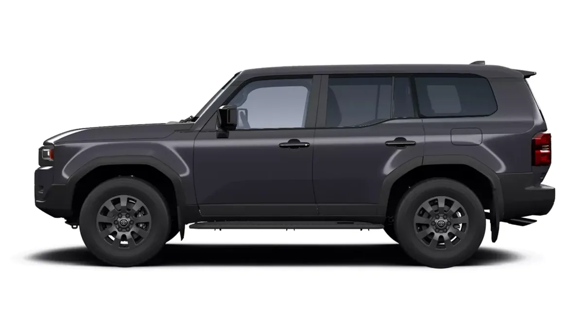 Toyota Land Cruiser 250 Hybrid 48V VX en renting barato — Trasera