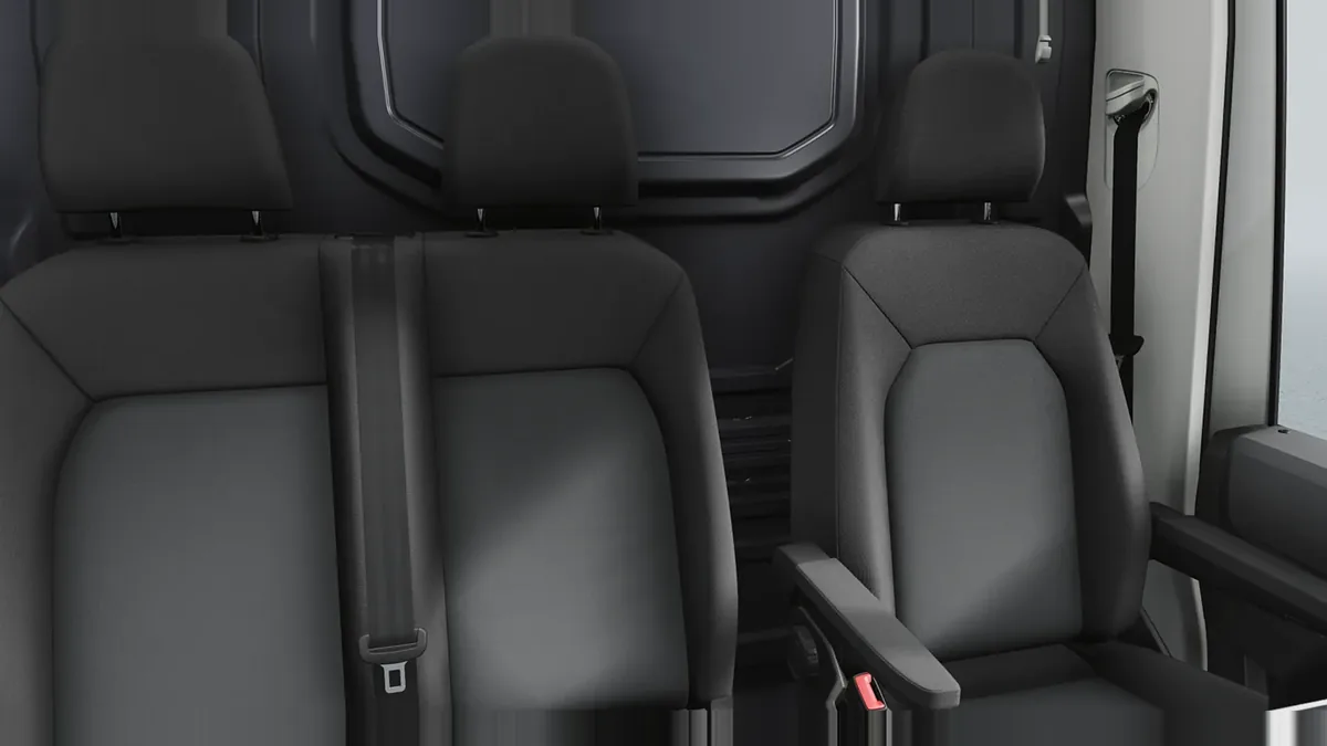 Volkswagen Crafter 35 Furgón BL TA L4H3 2.0 TDI 103kW (140CV) - ISOTERMO en renting barato — vista 7