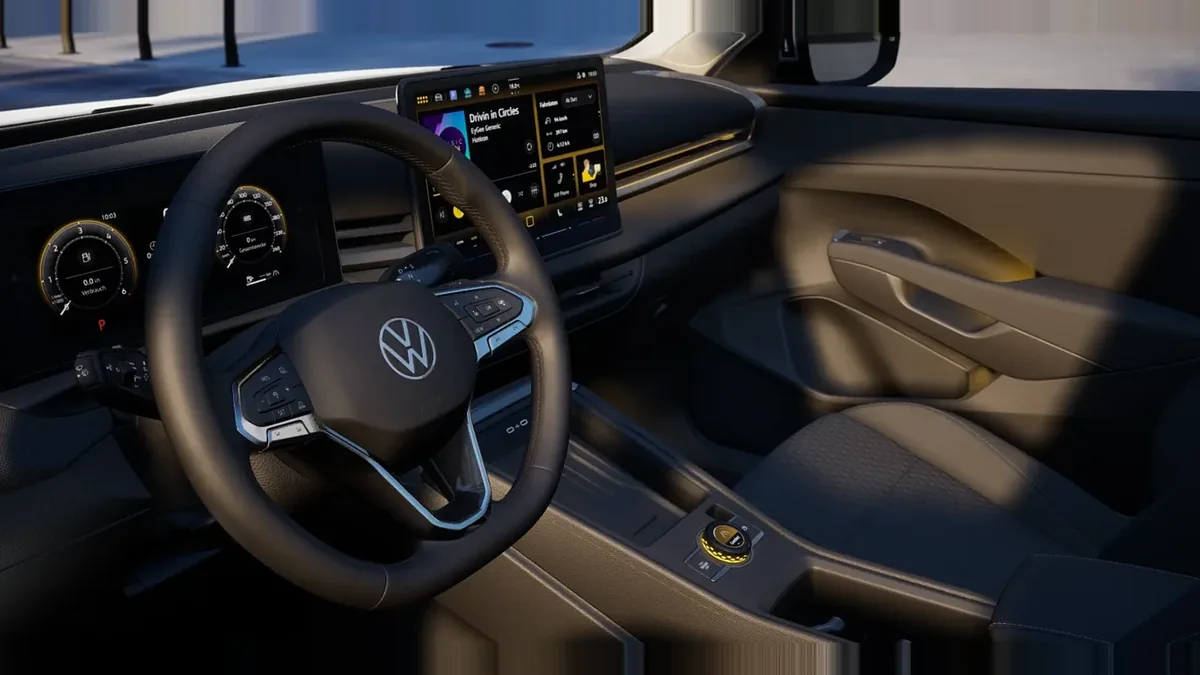 Volkswagen T-ROC Match 1.5 eTSI 150CV DSG en renting barato — Interior